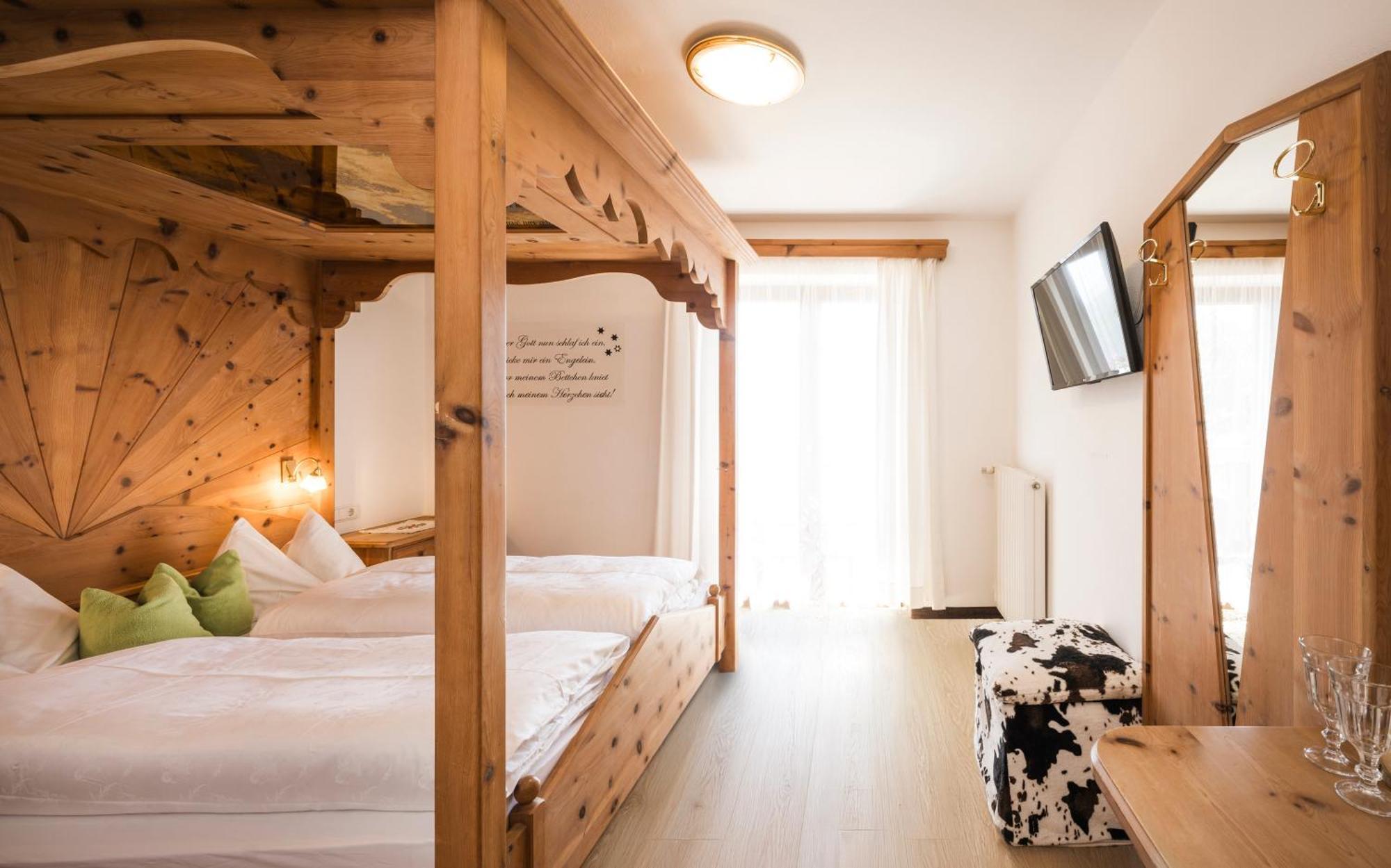 Boutique Pension Erlacher - Adults Only Вілландро Екстер'єр фото